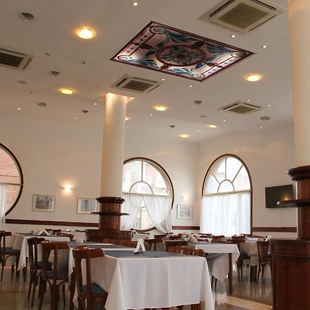 Hotel Reviens Pinamar Kültér fotó
