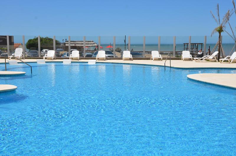 Hotel Reviens Pinamar Kültér fotó